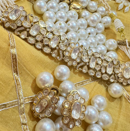 NOOR-E-JAHAAN Necklace Set